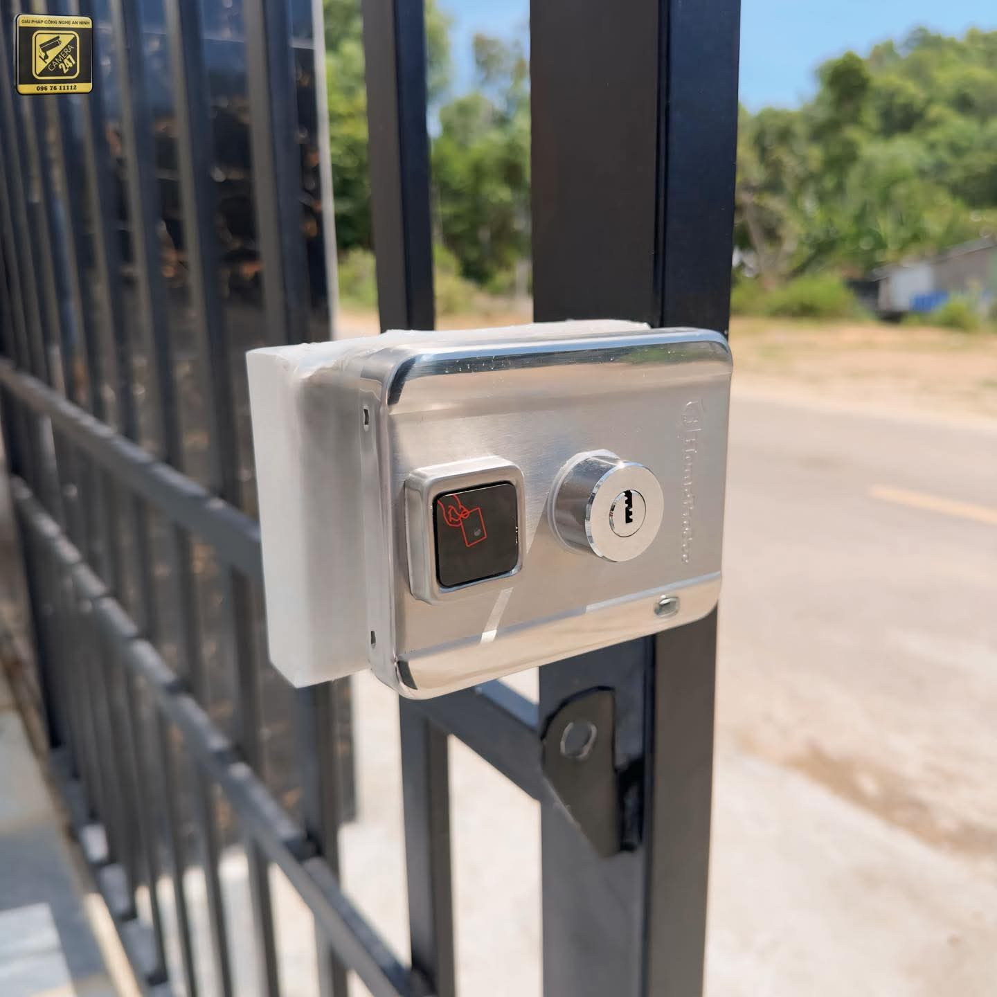 Lắp đặt Camera, Khóa vân tay Cư xá Bình An - ảnh 2