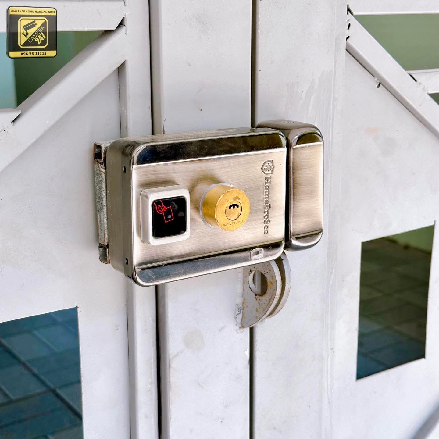 Lắp đặt Camera, Khóa cửa vân tay Cư xá Nhã Uyên - ảnh 3